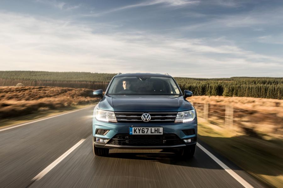  Volkswagen Tiguan Allspace 2018 года  (UK) (фото 36 из 40)